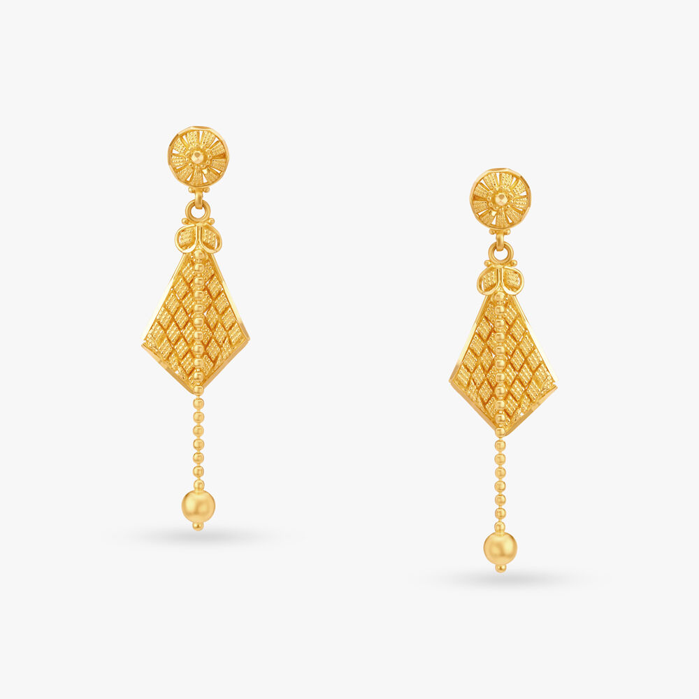 Gold earrings below 5000 tanishq on sale
