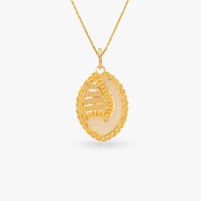 Intricate Meshwork Pendant 