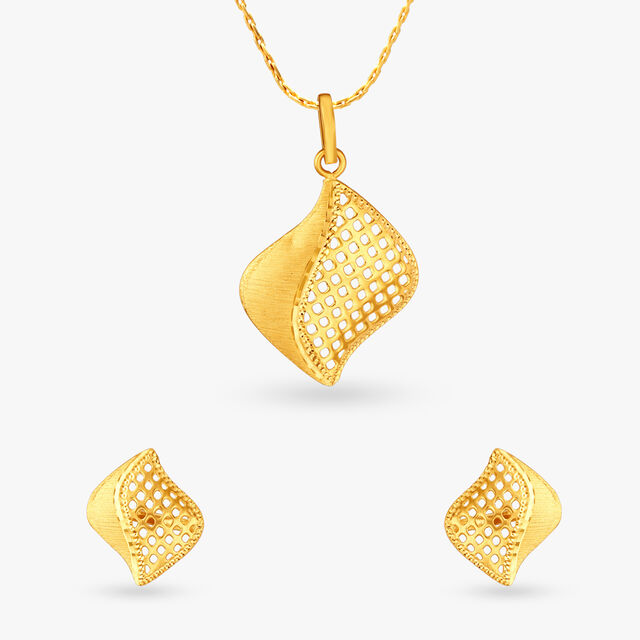 Lattice-Worked Gold Pendant and Earrings Set 