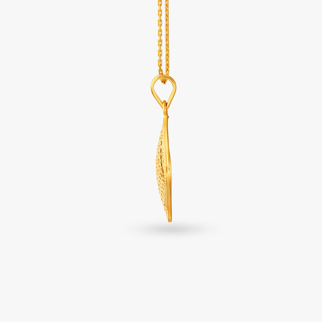 Lattice-Worked Gold Pendant and Earrings Set 3