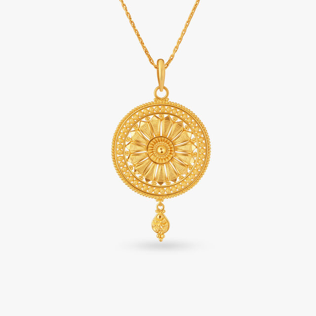 Effortless Chic Pendant 