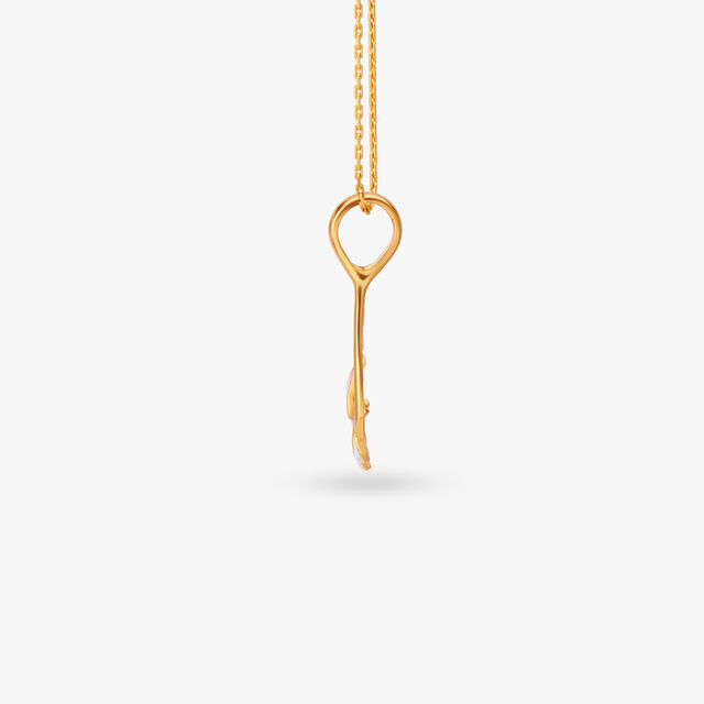 Captivating Gold Pendant 2