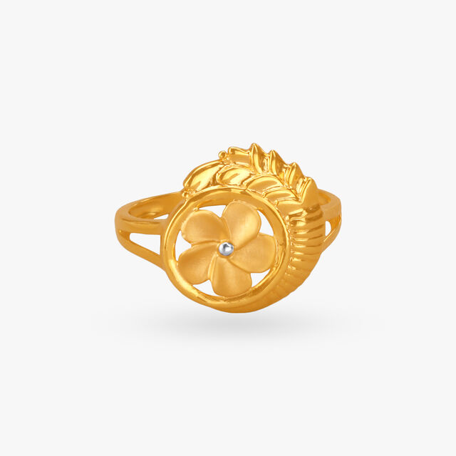 Tanishq 22KT Gold Finger Ring