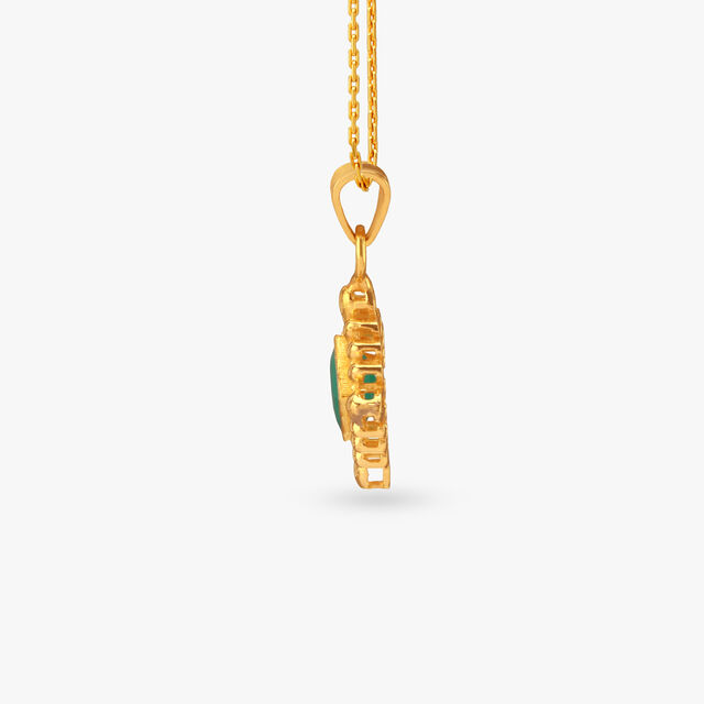 Royal Emerald Gold Pendant 2