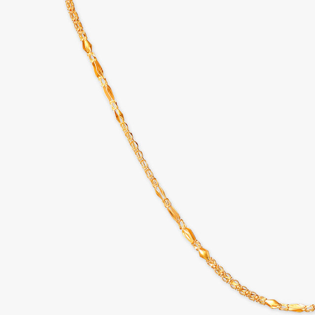 Sleek Elegance Gold Chain