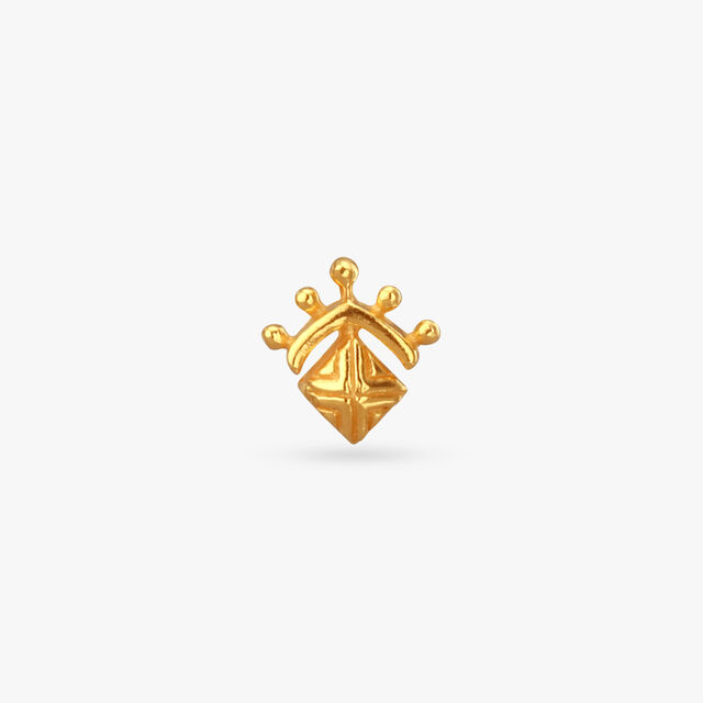 Sculpted Elegance Gold Nose Pin