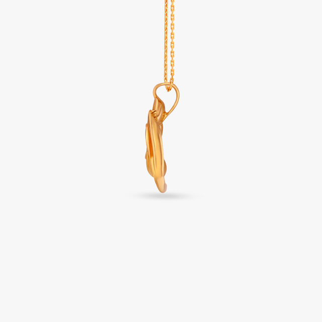 Fluid Whirl Gold Pendant 2