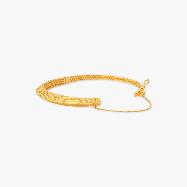 Timeless Weave Gold Bangle 2