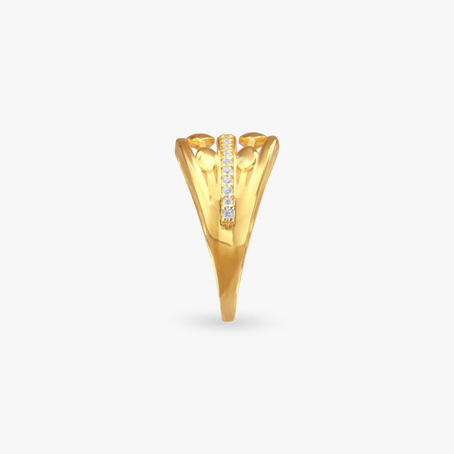 Gleaming Aura Gold Finger Ring
