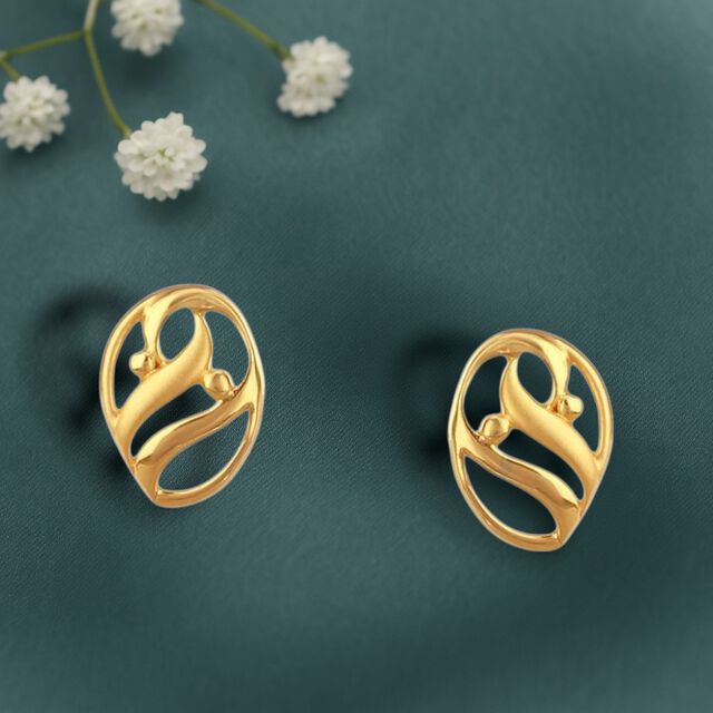 Twirl Oval Gold Stud Earrings 