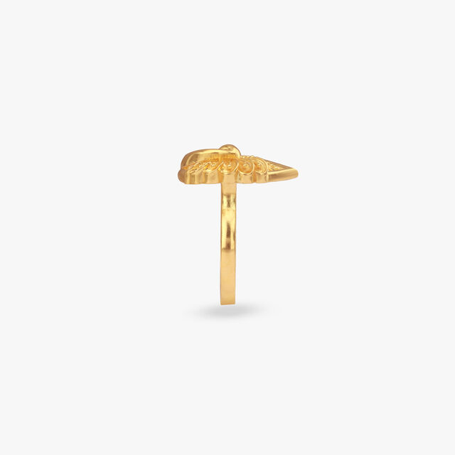 Mahodadhi Crest Gold Ring