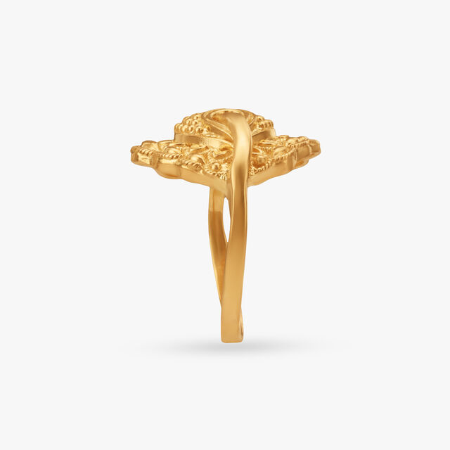 Tanishq 22KT Gold Finger Ring