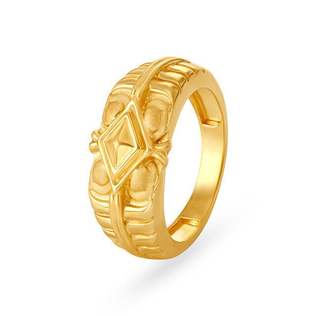 Splendid Glamorous Gold Ring 