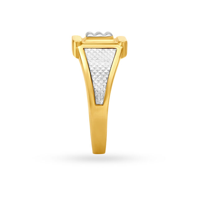 Suave Square Pattern Gold Finger Ring For Men