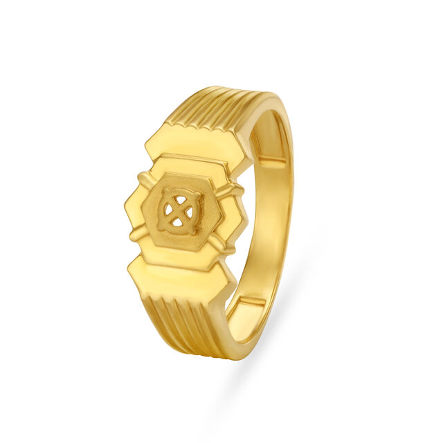 Helm Wheel Motif Gold Finger Ring For Men