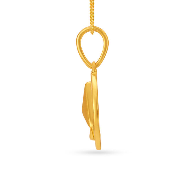 Impressive Arrow Shaped Gold Pendant For Kids 2