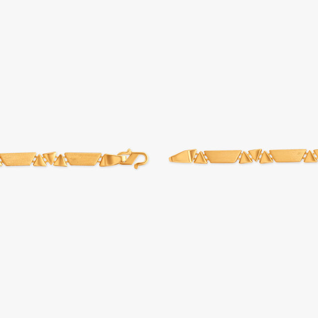 Sleek Gold Bracelet