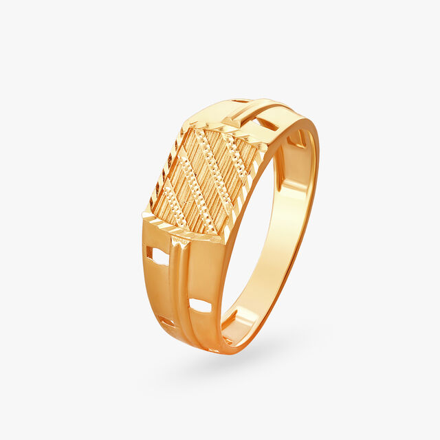 Majestic Grid Gold Finger Ring for Men