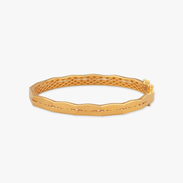 Wave Lattice Gold Bangle 