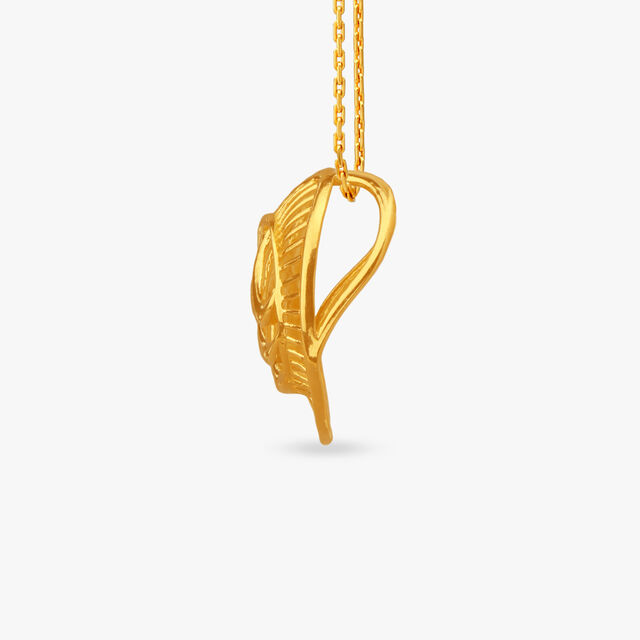 Elegant Swirl Gold Pendant and Earrings Set 3