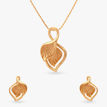 Sculpted Leaf Gold Pendant and Earrings Set
