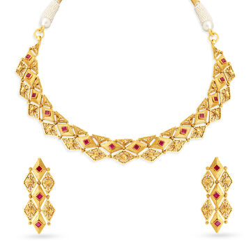 Traditional Chic Gold Necklace Set