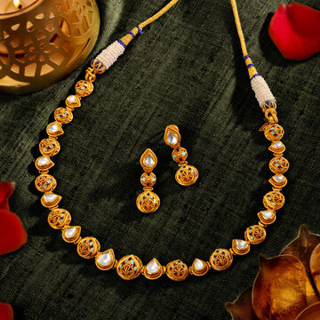 Saumya Sarang Necklace Set