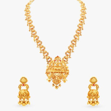 Queenly Traditional Necklace Set
