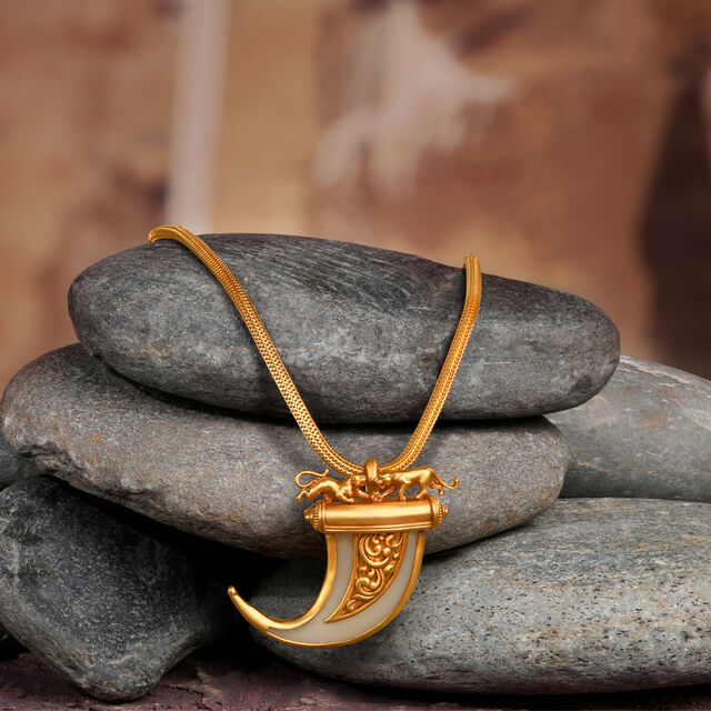 Buy Mighty Tiger Claw Pendant with Chain at Best Price Tanishq US
