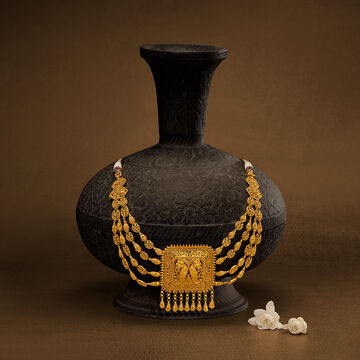 Grand Pendant Style Necklace Set