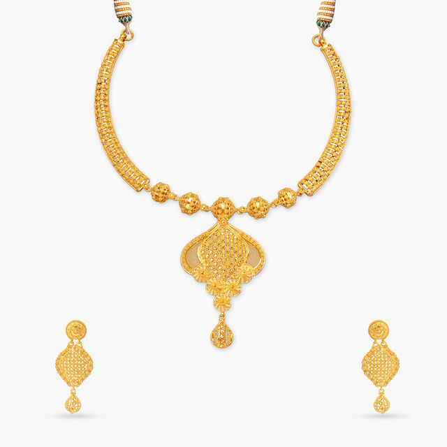 Tanishq 22 Karat Necklace Set 