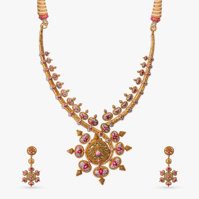 Buy Glowing Splendor Gold Necklace Set at Best Price | Tanishq US