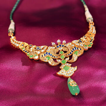 Kundan Elegance Gold Necklace Set