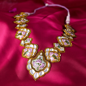 Floral Splendor Gold Necklace Set
