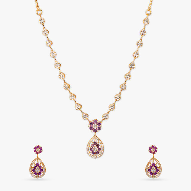 Tanishq 22KT Gold Necklace Set 