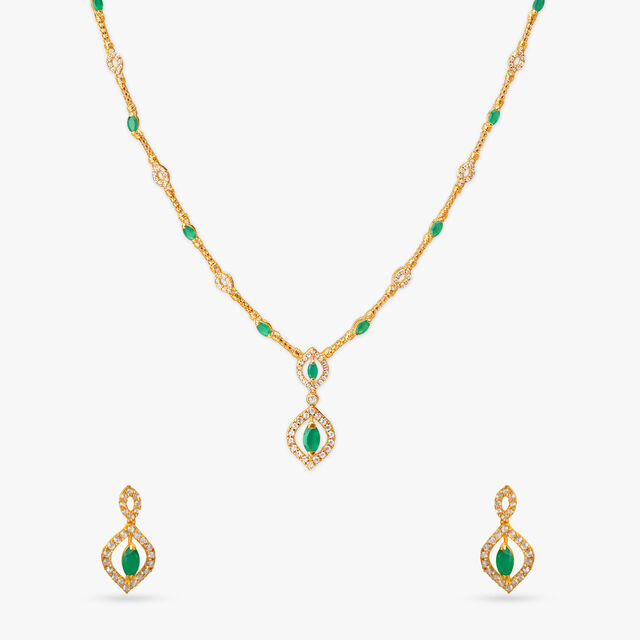 Tanishq 22KT Gold Necklace Set 