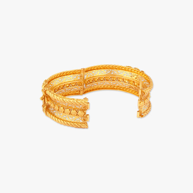 Concave Elegance Gold Bangle