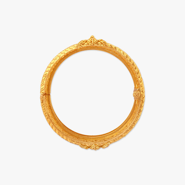 Concave Elegance Gold Bangle