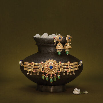 The Gaja Coin Necklace Set