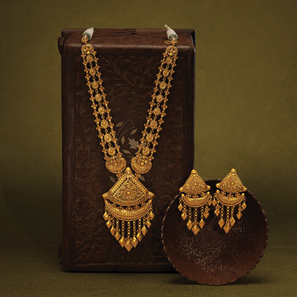 Tanishq online necklace set shop
