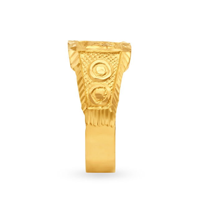Timeless 22 Karat Yellow Gold Finger Ring,,hi-res