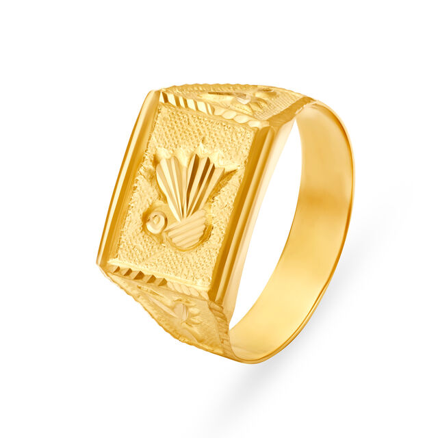 Opulent 22 Karat Yellow Gold Etched Finger Ring,,hi-res