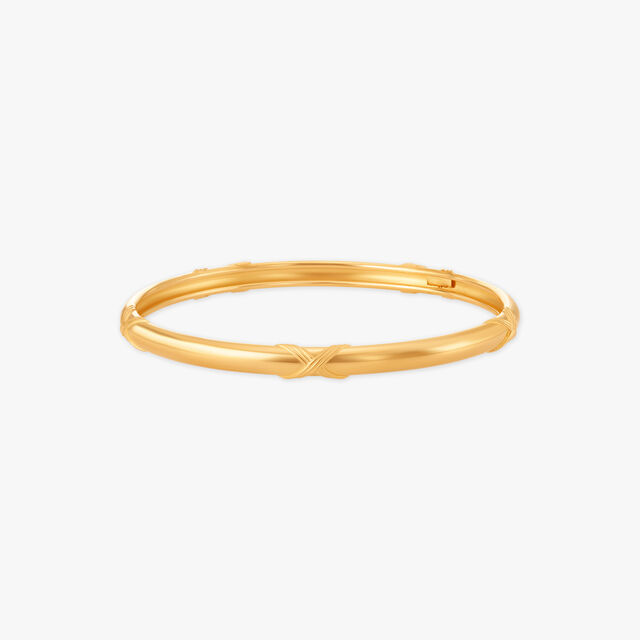 Elegant Gold Bangle 