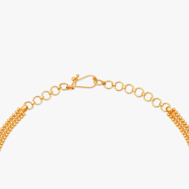 An Aura of Traditional Elegance Necklace 3