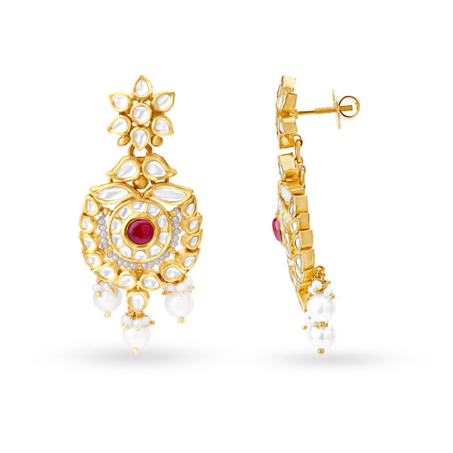 Alluring Gold Kundan Necklace Set for the Punjabi Bride 4