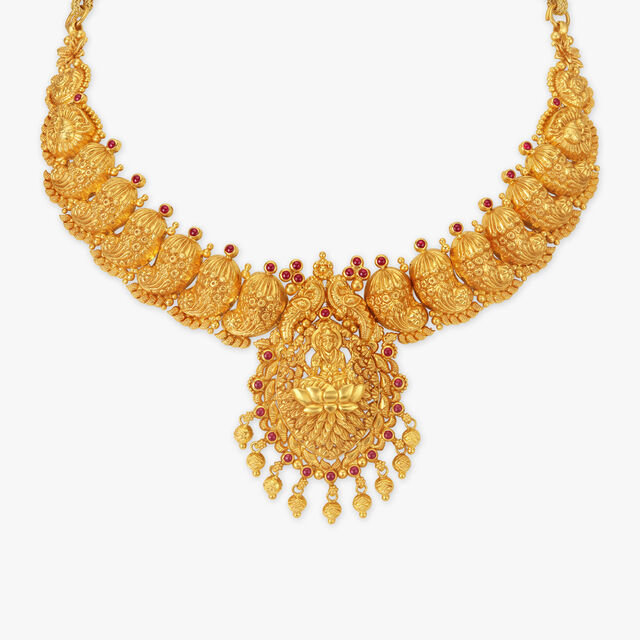 Regal Goddess Gold Necklace 