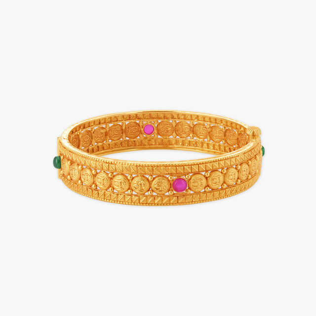 Mesmerizing Traditional Lakshmi Bangles
