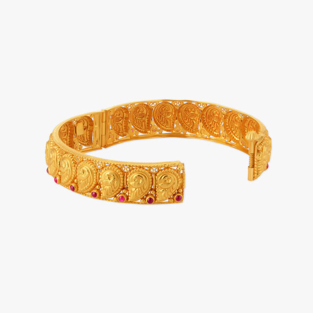 Classic Elegance Traditional Bangles
