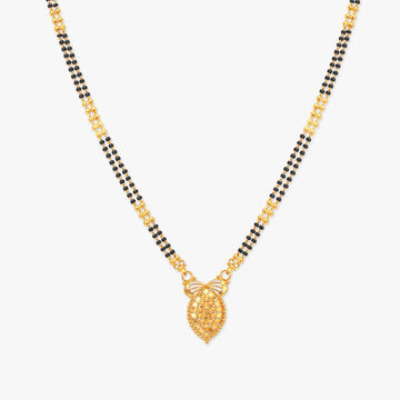 Majestic Leaf Pendant Mangalsutra