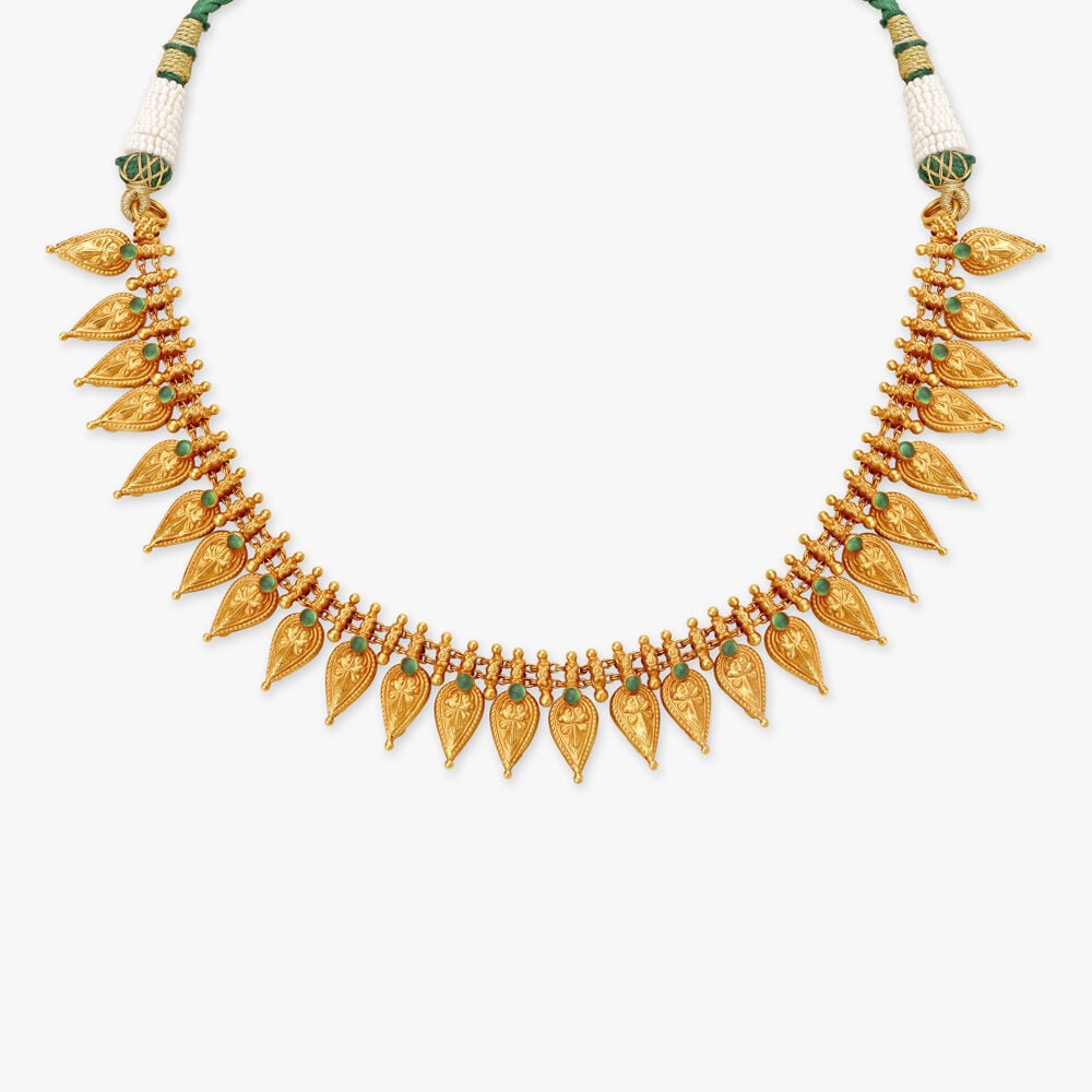 Buy Tanishq Gold Necklace Set at Best Price Tanishq UAE